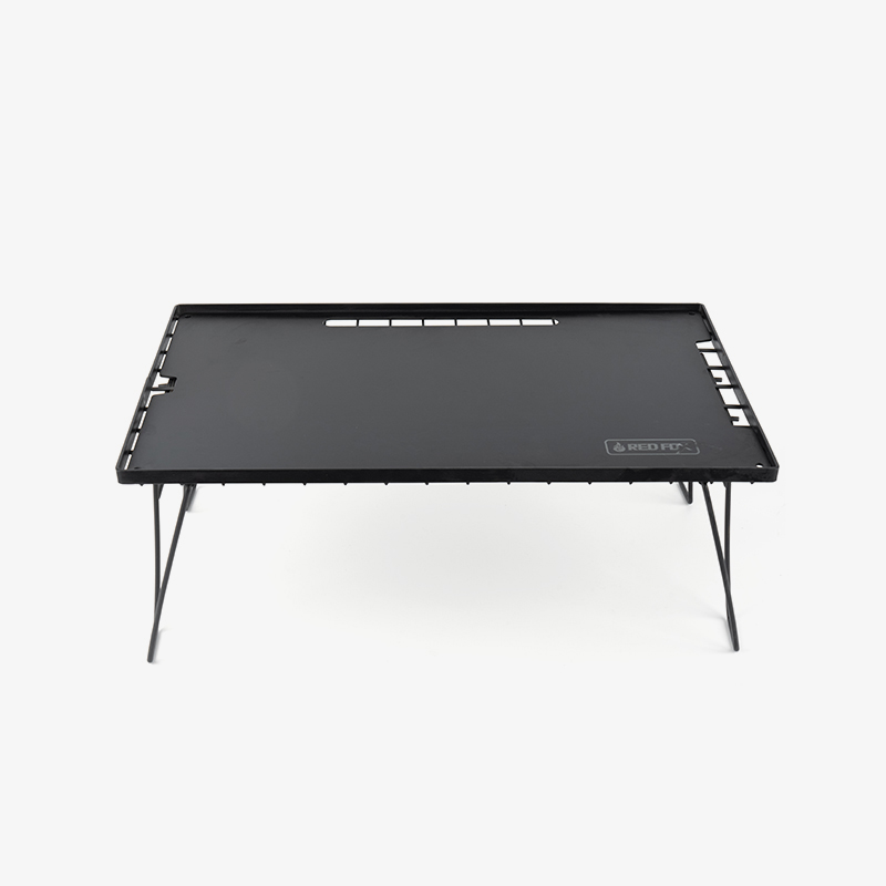 Fodfoldende plastikbord til indendørs og udendørs brug