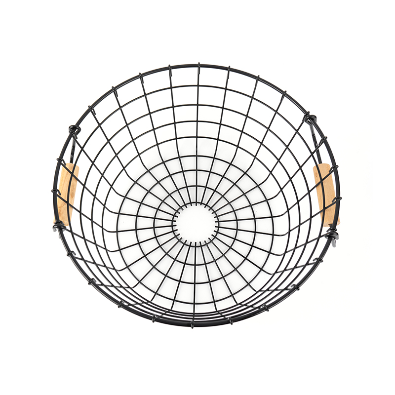 Kurv med snavset tøj