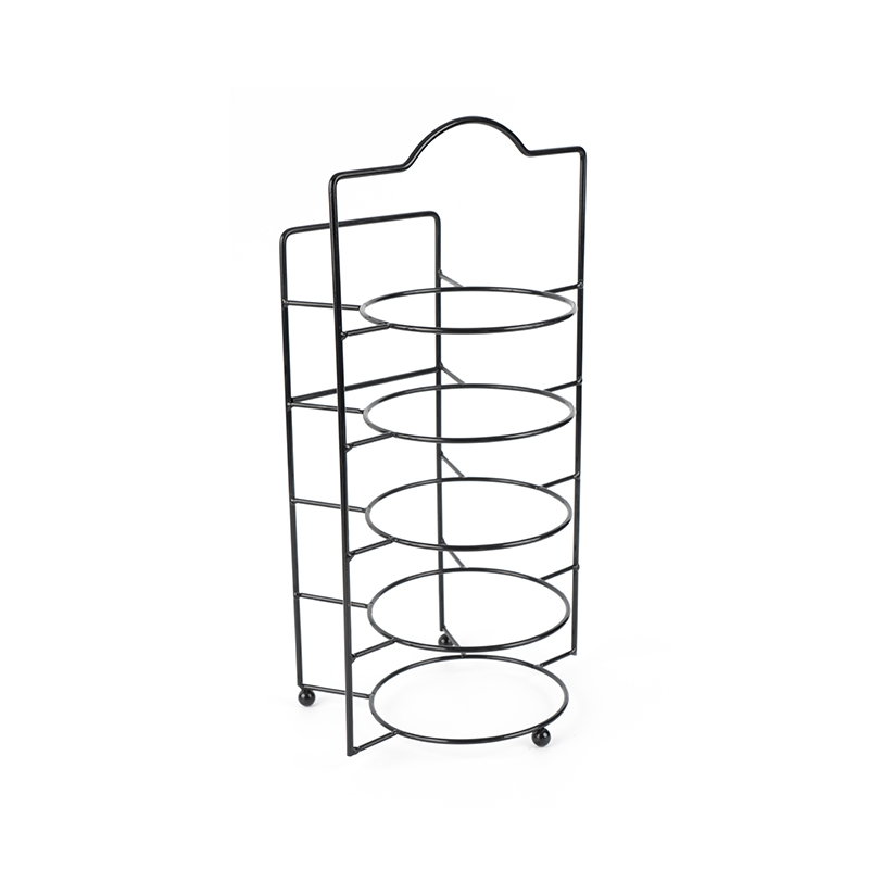 Serveringsstativ i niveau med skåle og fade